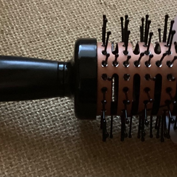 Beauty 360 Volumize and Curl Round Brush New - Picture 3 of 6